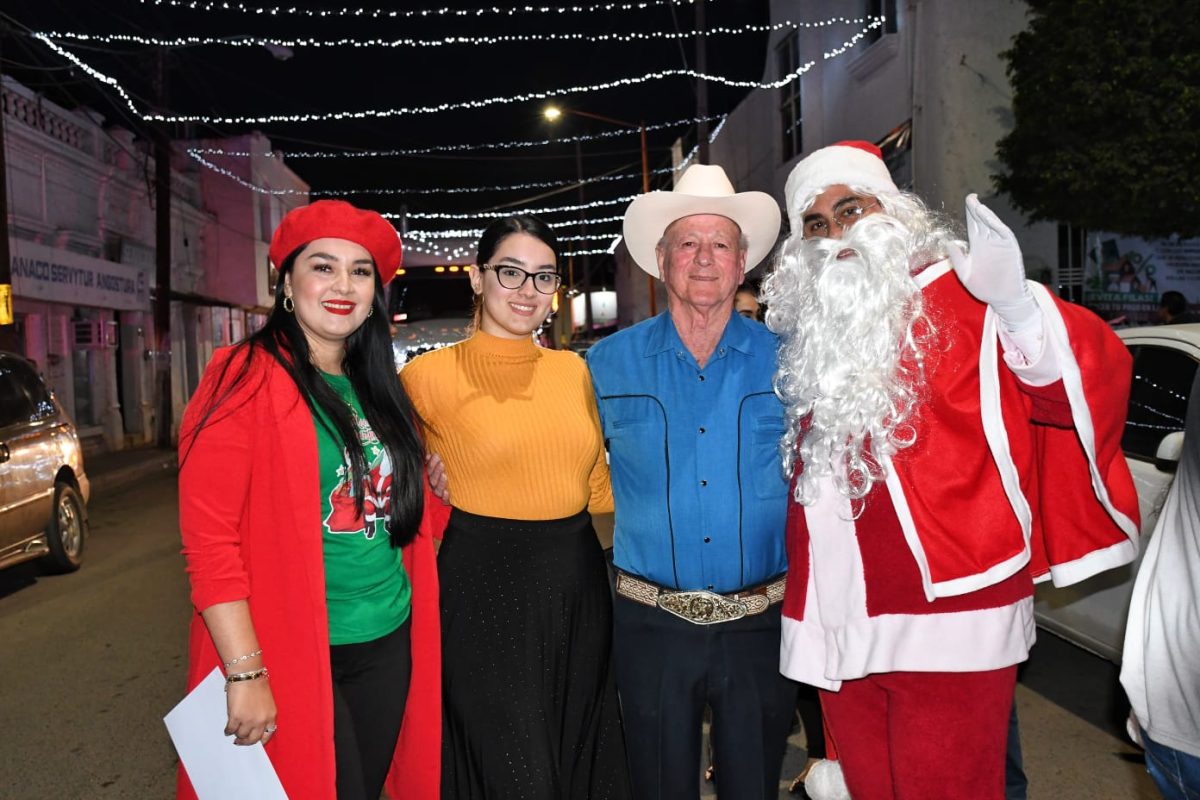 Festival Navideño 2022 une a cientos de familias en Angostura