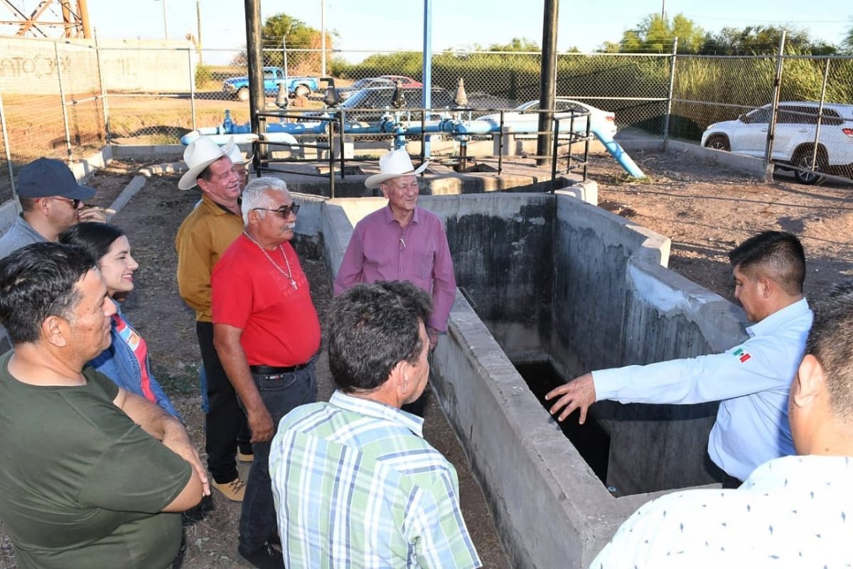 Alcalde, Miguel Ángel Angulo, pone en funcionamiento cárcamo de aguas negras en Gato de Lara